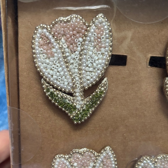 Rachel Zoe Beaded Tulip Napkin Rings NIP - Picture 3 of 7